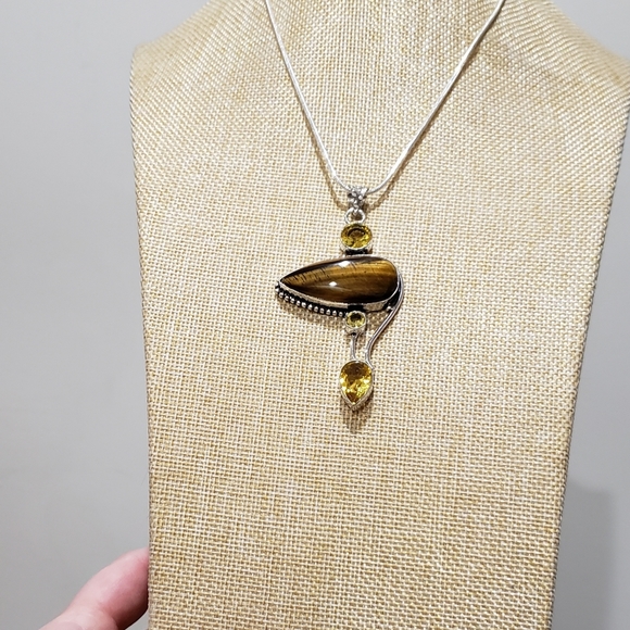 Tiger eye gemstone, 925 silver necklace - Picture 4 of 11